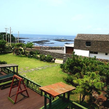 Nattrang Pension Чеджудо Экстерьер фото