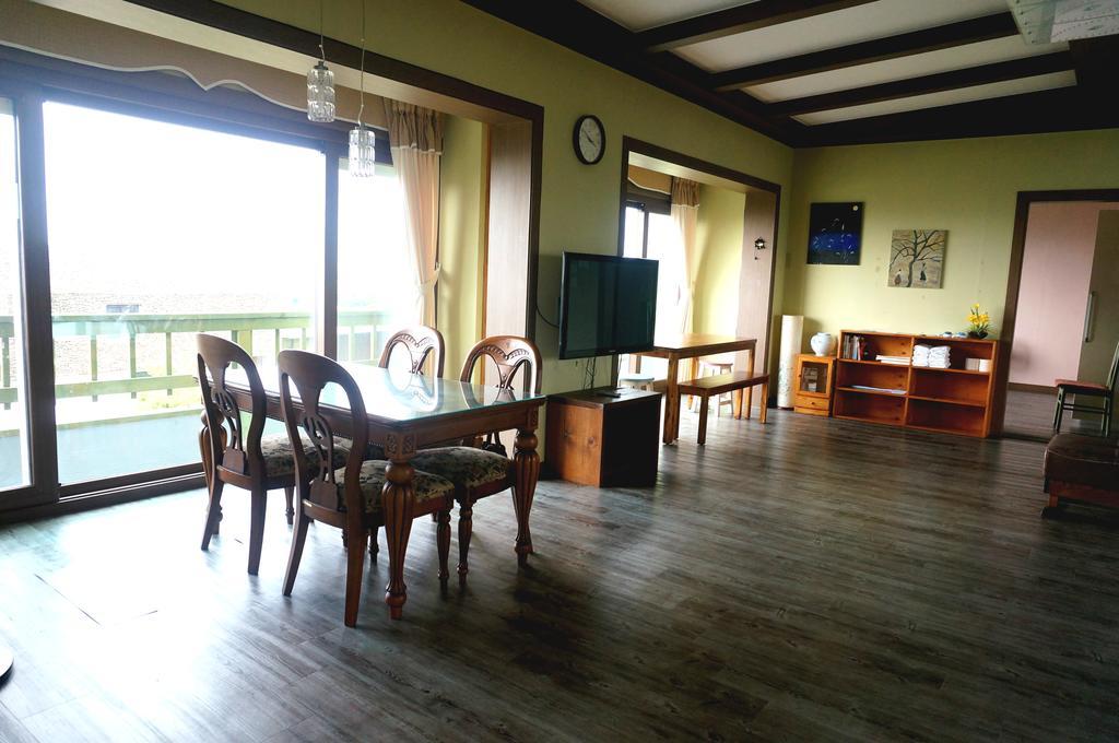 Nattrang Pension Чеджудо Экстерьер фото